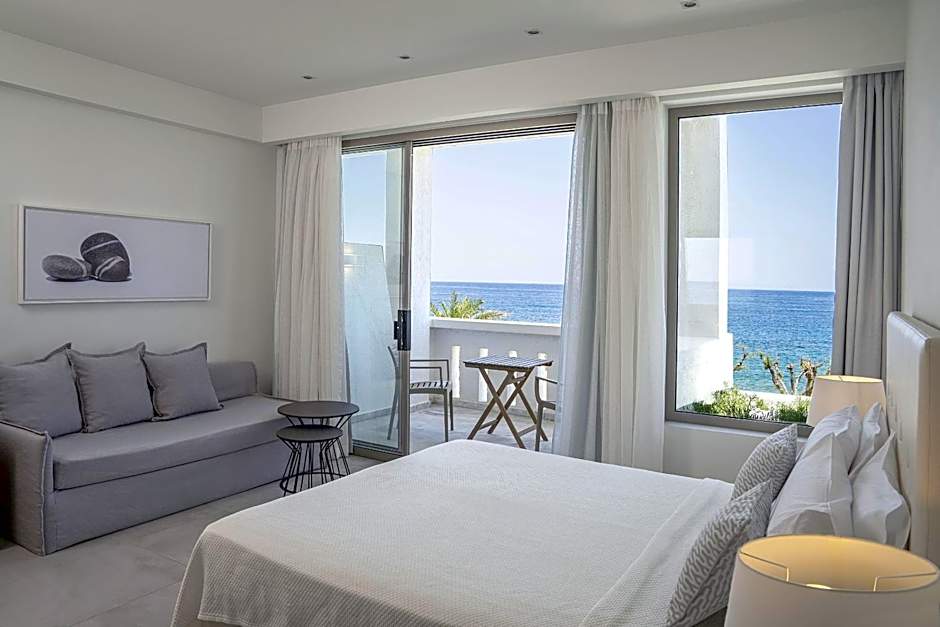 Maritimo Beach Hotel