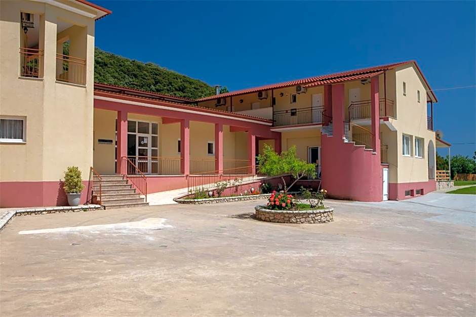 Menes Hotel