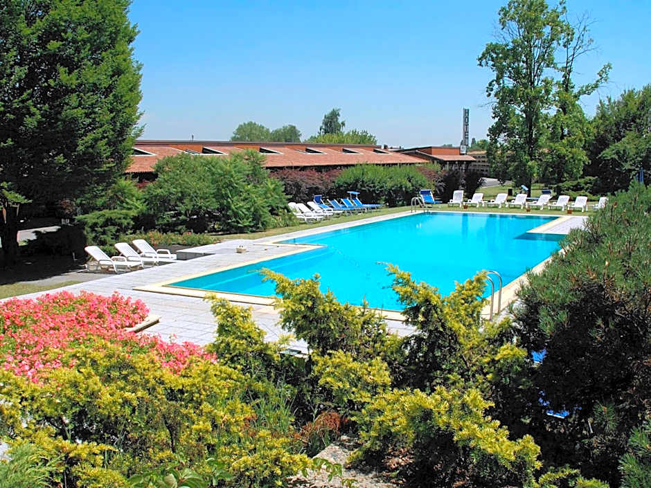 Golf Hotel