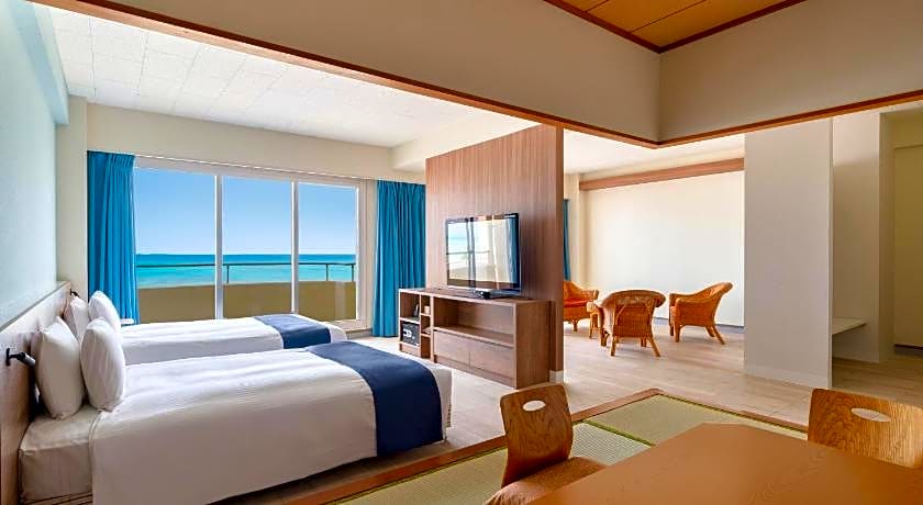 Kumejima Eef Beach Hotel