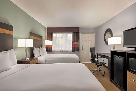 2 Double Beds Mobility Accessible Room Non-Smoking