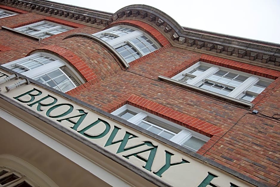 The Broadway Hotel and Carvery