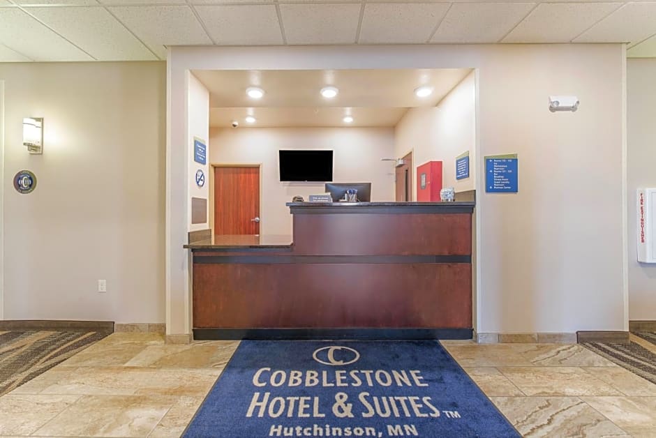 Cobblestone Hotel & Suites - Hutchinson