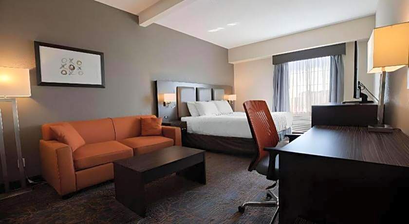 Best Western Plus Executive Inn