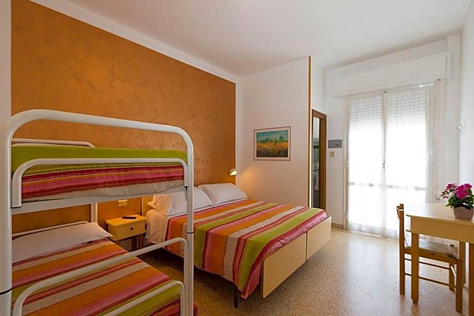 Hotel Cosmos