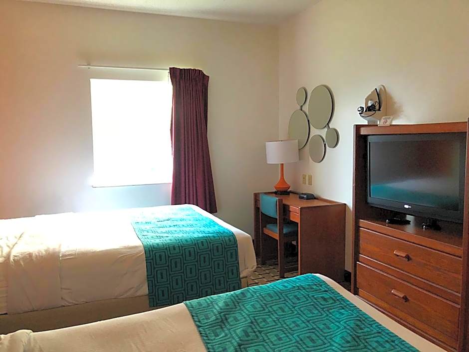 Howard Johnson by Wyndham Airport