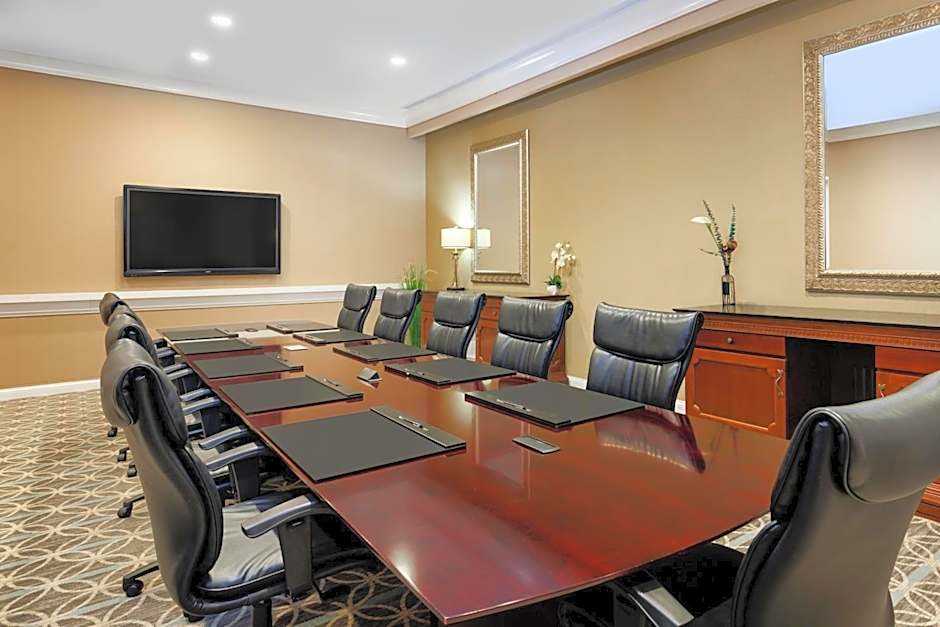 Hilton Greenville
