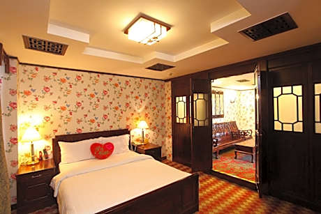Two-Bedroom Suite with Garden View