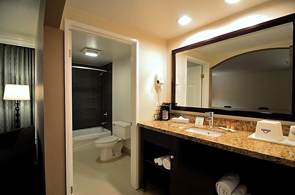 Days Inn by Wyndham Downey