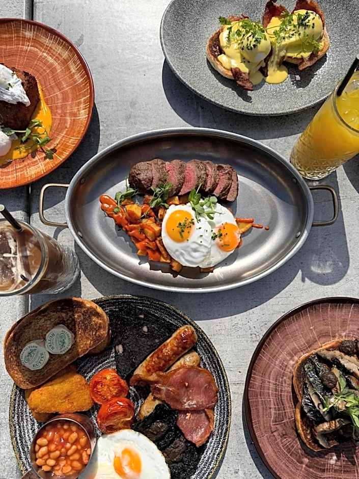 Fuego Steakhouse and Tapas -Tomahawk Potto