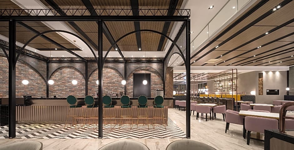 Lakeshore Hotel Tainan