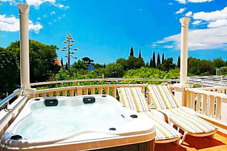 Apartments & Rooms Cakelic I