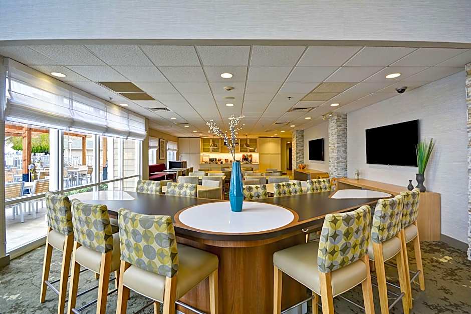 Homewood Suites By Hilton Oakland-Waterfront