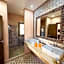 Riad Tonaroz