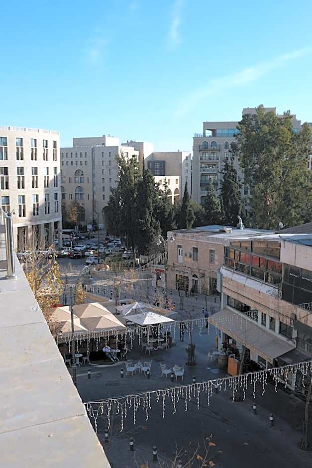 Shlomtzi Hotel