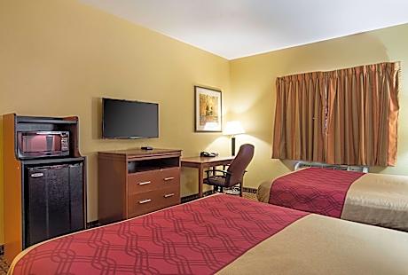 Queen Room with Two Queen Beds - Non-Smoking