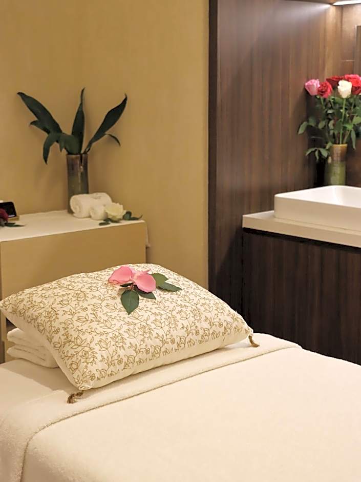 Taj Jumeirah Lakes Towers