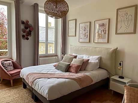 Hortense-Double-de Luxe-SDB privée avec baignoire