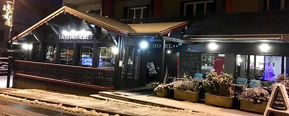 Hotel La Chaumière à 180m du télécabine et de la gare