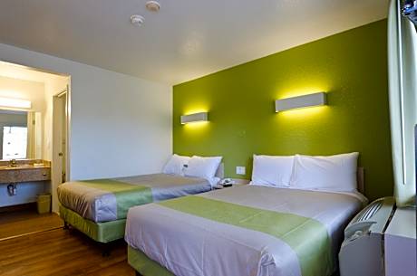 Deluxe Double Room - Non-Smoking