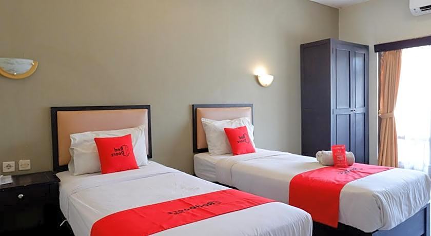 RedDoorz @ Jalan Sriwijaya Semarang