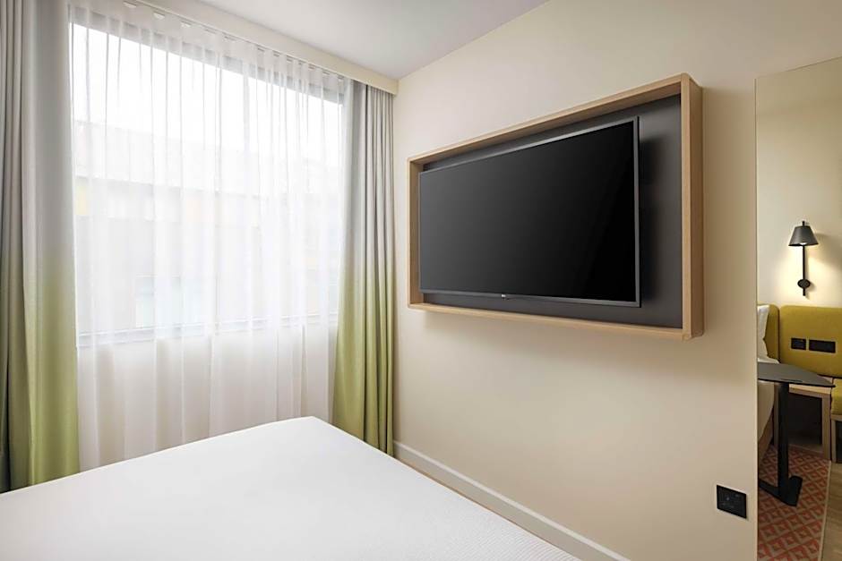 Hampton by Hilton London Old Street