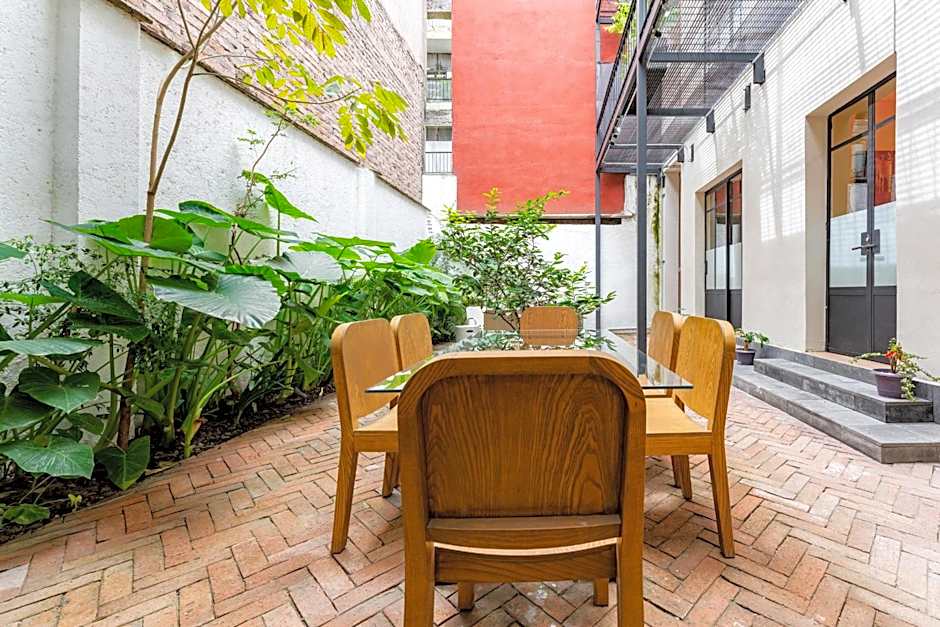 Casa Danubio Reforma by VH