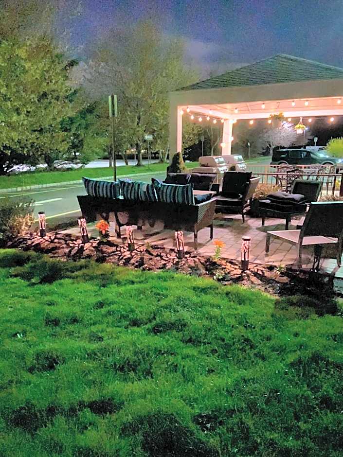 Sonesta Simply Suites Somerset