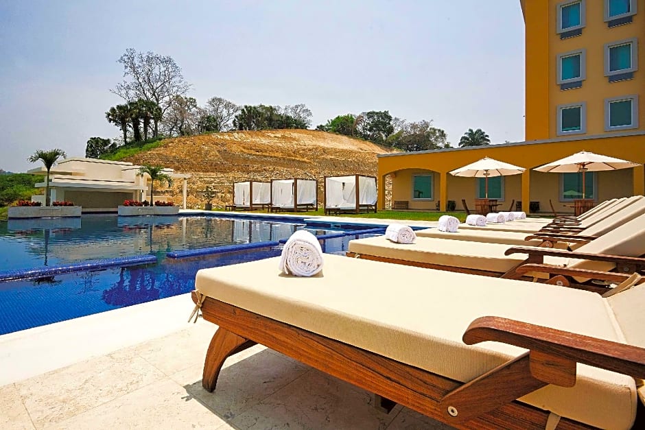 La Quinta Inn & Suites by Wyndham Poza Rica