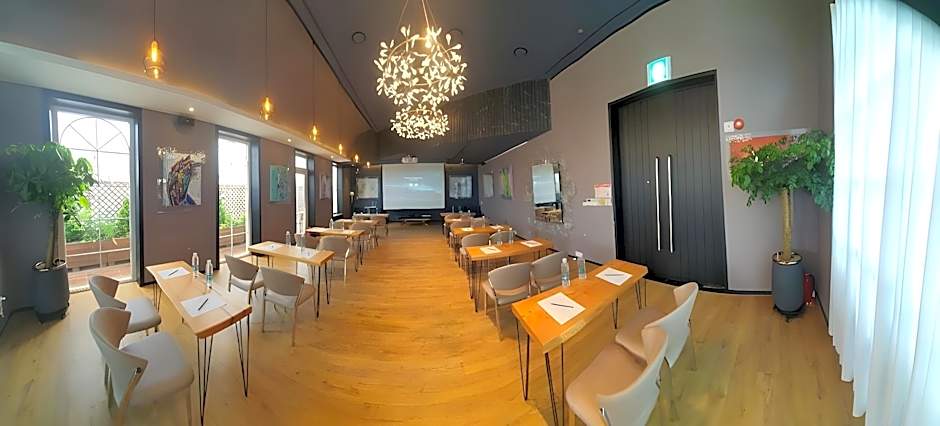 Hotel Leo