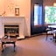 Inn at Amish Door