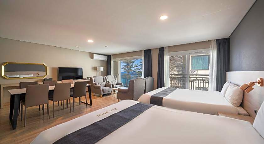 Gyeongpo Soo Hotel