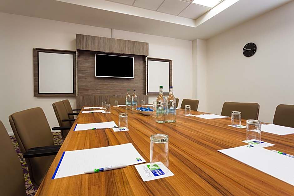 Holiday Inn Express Harlow By IHG