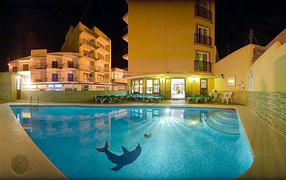 Hostal Adelino