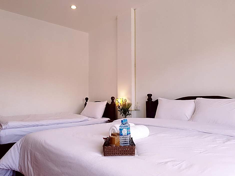 Simon Riverside Hotel