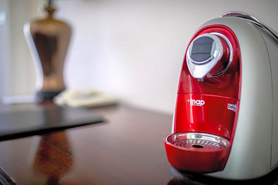 Charbonnier Motor Inn