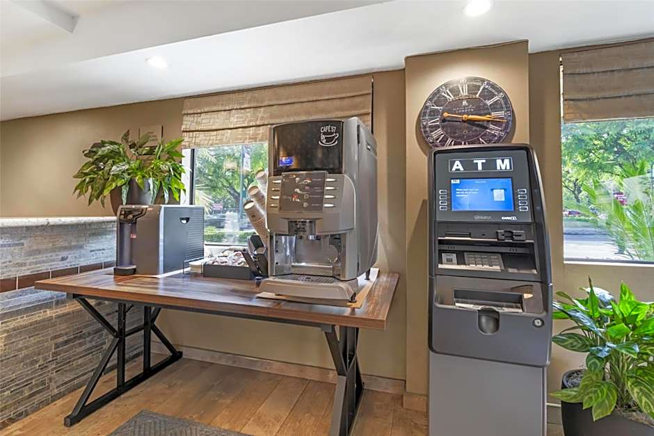 Best Western Plus Anaheim Inn