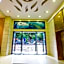 Yalkang Business Hotel (Guangzhou Zhujiang New Town Tancun Subway Station)