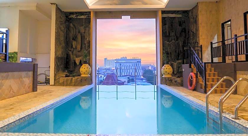 Harmoni Suites Hotel