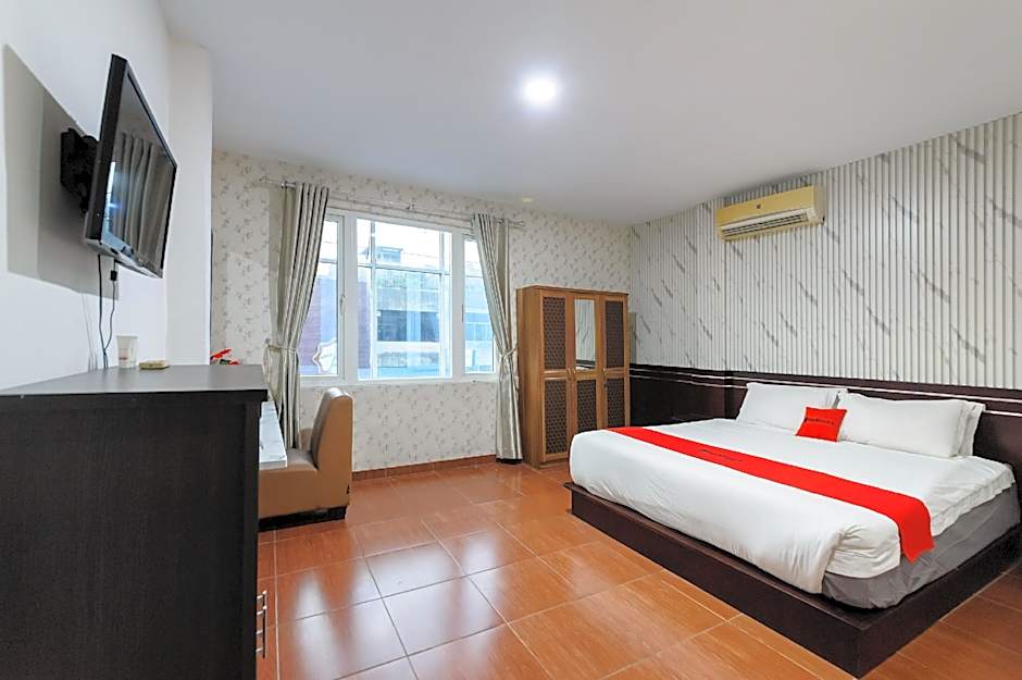 RedDoorz @ Best Hotel Jalan Dr. Sutomo Siantar