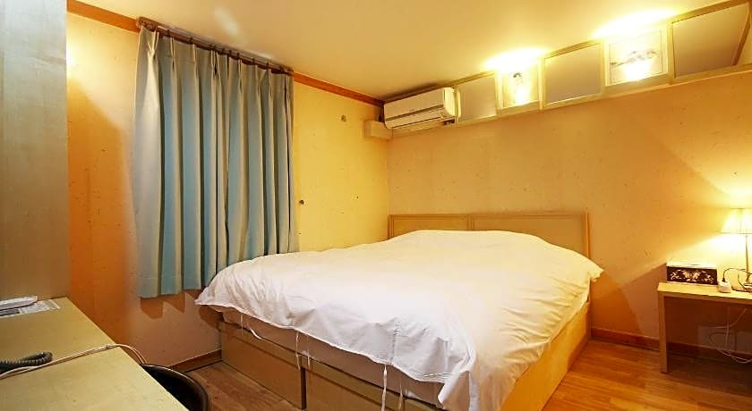 Tourist Hotel Jeonju