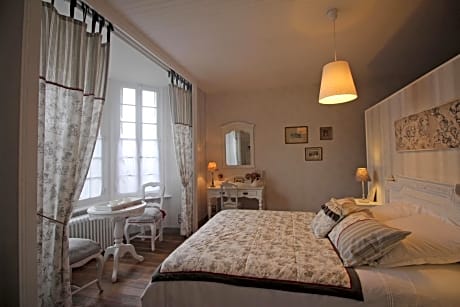 Superior King Suite