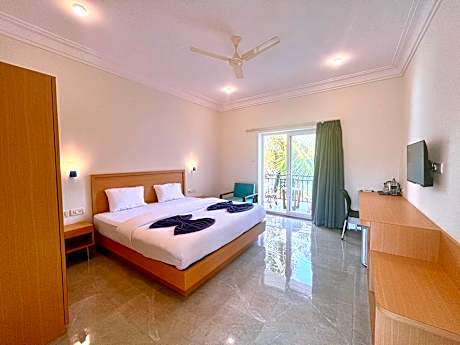 Morjim Sunset Hotel