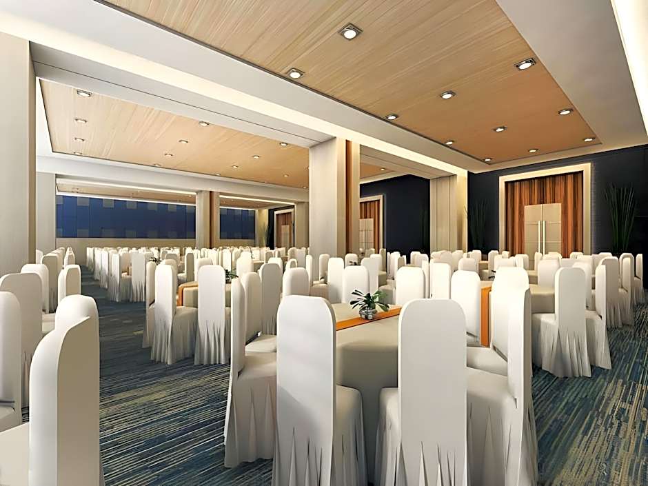 Luminor Hotel Jemursari By WH