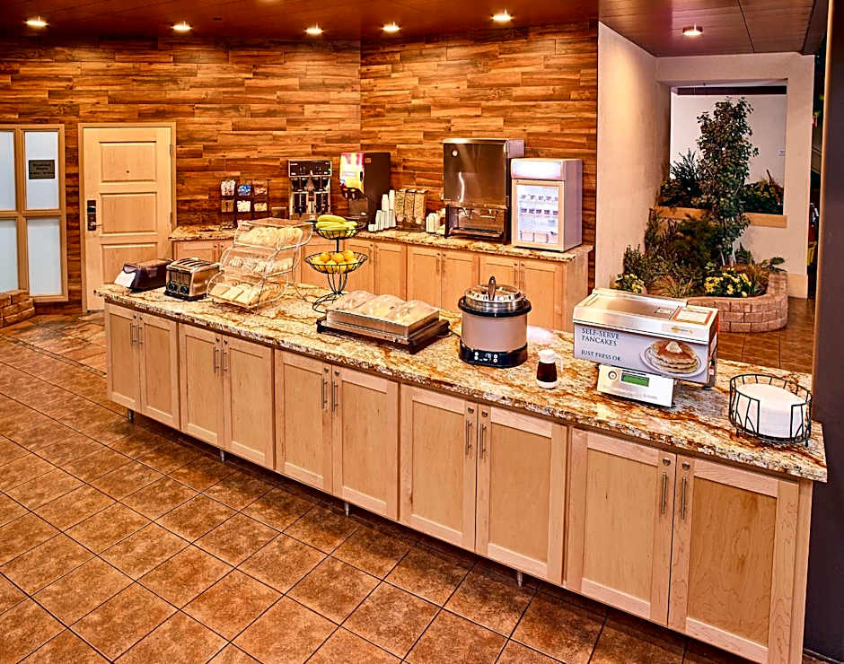 Livinn Hotel Minneapolis North / Fridley