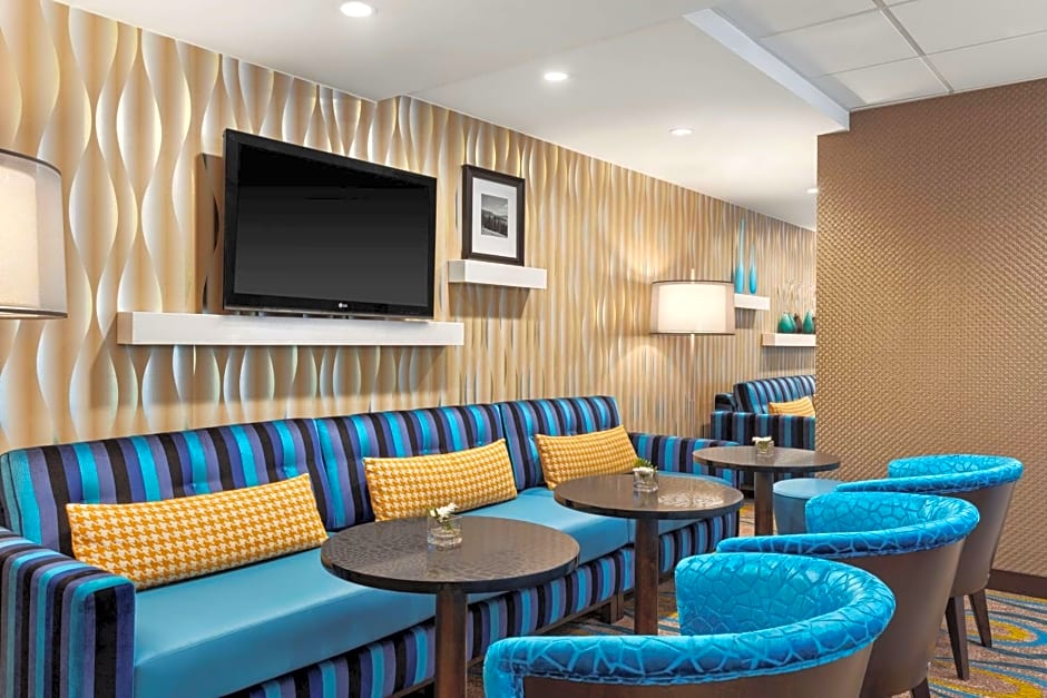 Hampton Inn & Suites, by Hilton - Vancouver Downtown