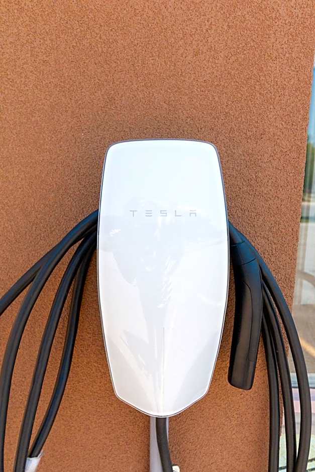 Borden Inn and Suites