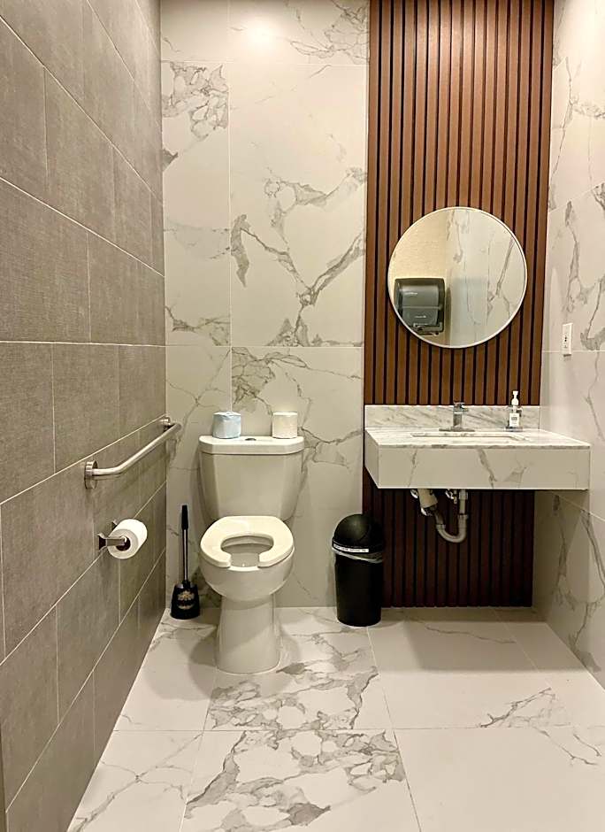 Days Inn by Wyndham Arlington