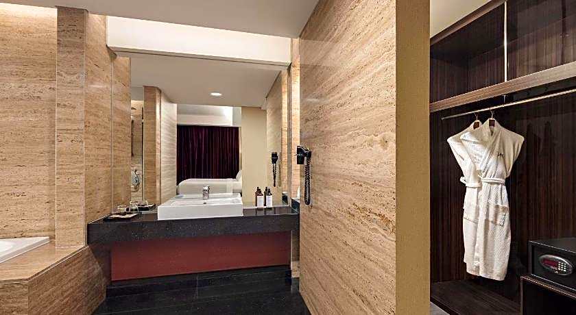Mercure Padang Hotel