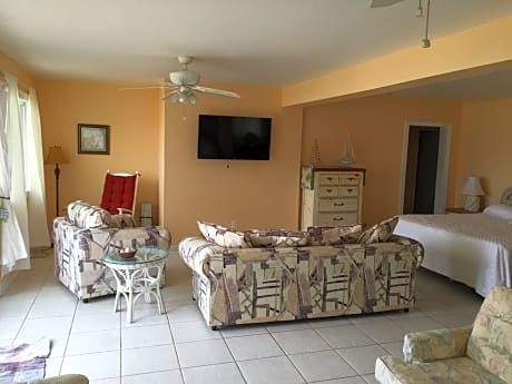 Oceanfront King Suite